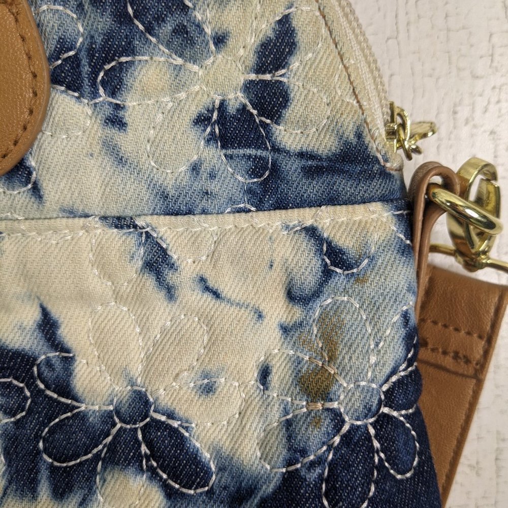 Betsey Johnson Blue Tan Bleach Dyed Shoulder Bag - Picture 15 of 16